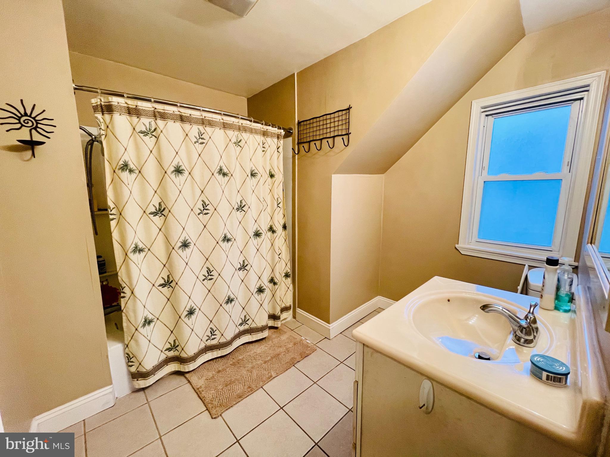 2410 Cleveland Avenue Reading, PA 19609 - Photo 36 of 44