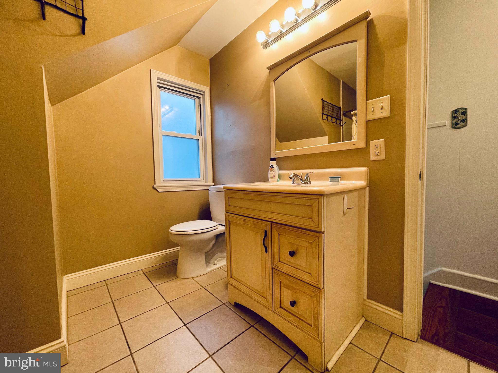 2410 Cleveland Avenue Reading, PA 19609 - Photo 37 of 44