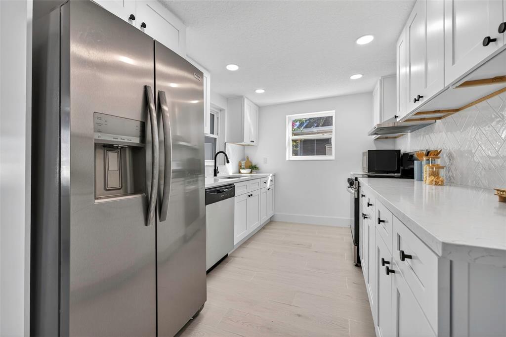 12734 2nd Isle Hudson, FL 34667 - Photo 15 of 29