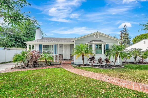 $4,995 | 22907 Leonora Drive, Woodland Hills, CA 91367