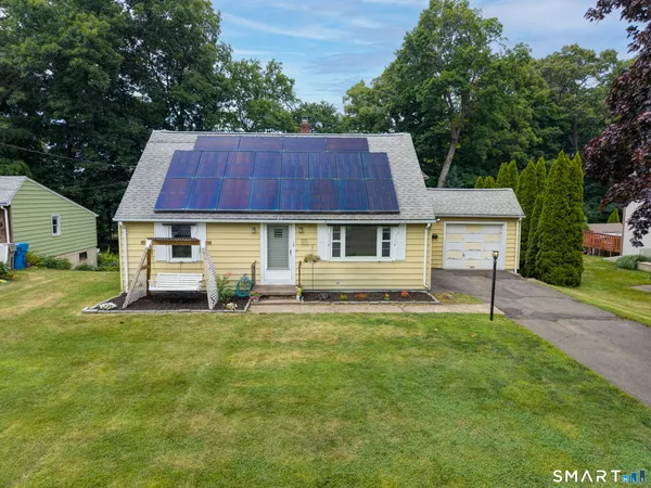 $299,900 | 18 Leslie Court, Bristol, CT 06010