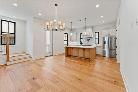 $649,900 | 515 East 4th Street, Houston, TX 77007