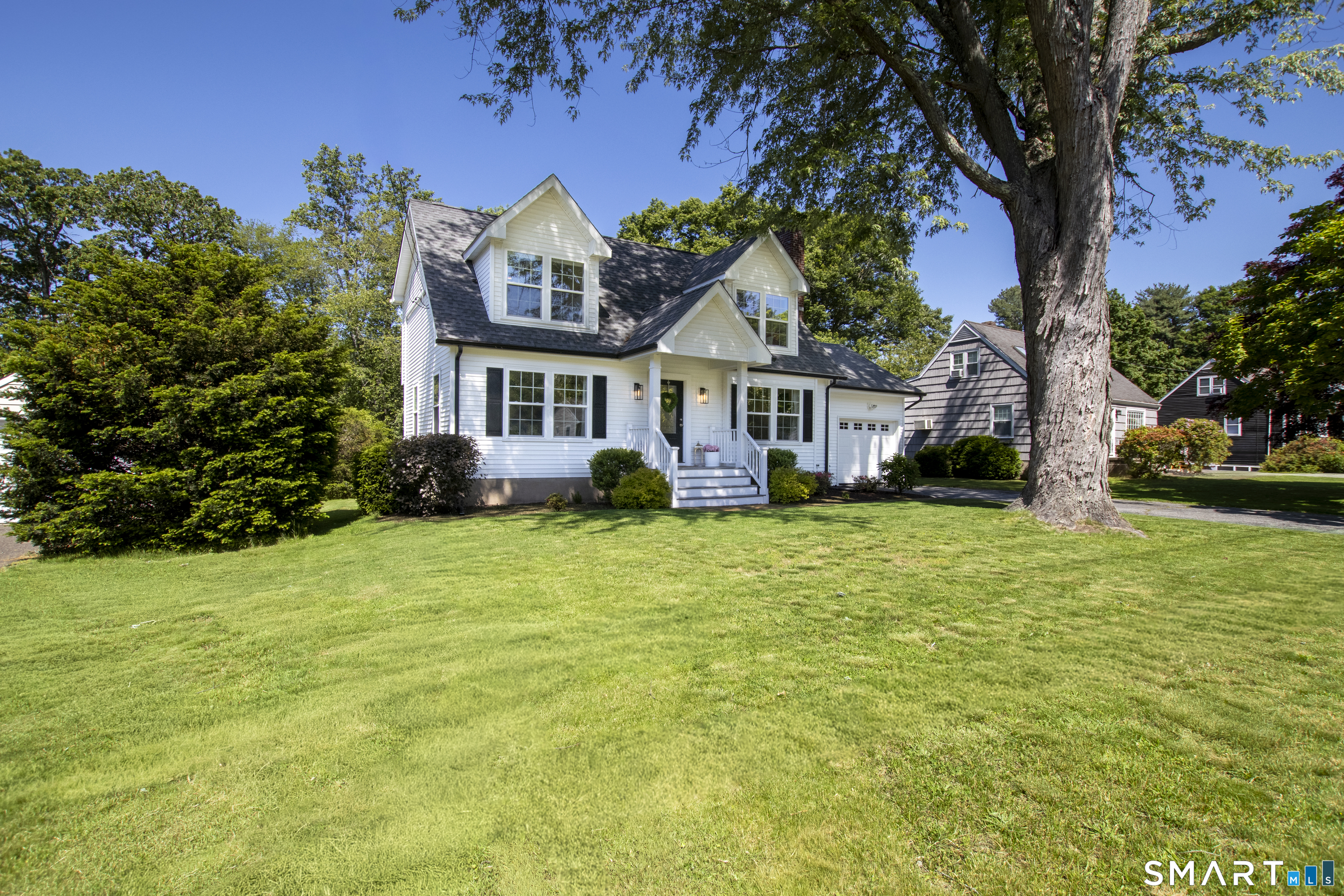 34 Robinwood Road Trumbull, CT 06611 - Photo 39 of 39
