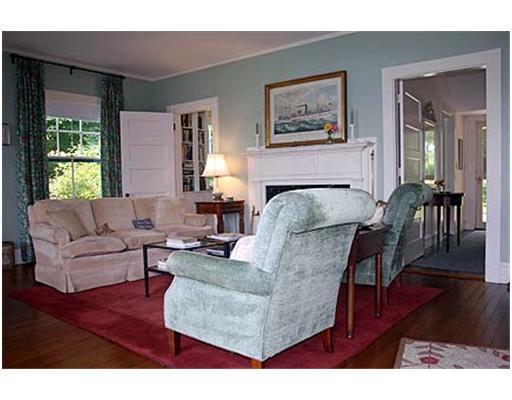 66 Manchester Road Mount Desert, ME 04662 - Photo 9 of 25 Living Room.