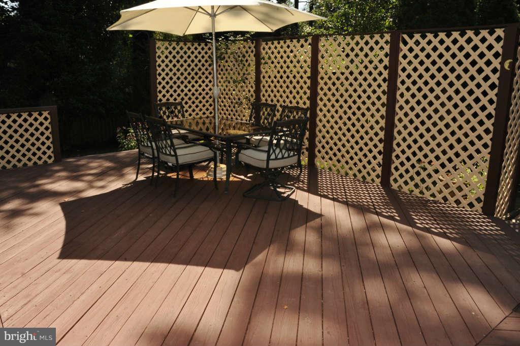 6915 Gillings Road Springfield, VA 22152 - Photo 11 of 30 Huge Refinished Deck