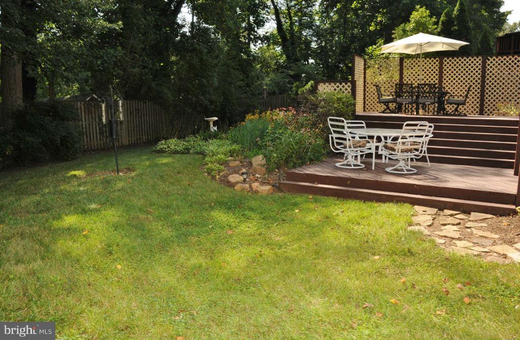 6915 Gillings Road Springfield, VA 22152 - Photo 16 of 30 Exterior Rear