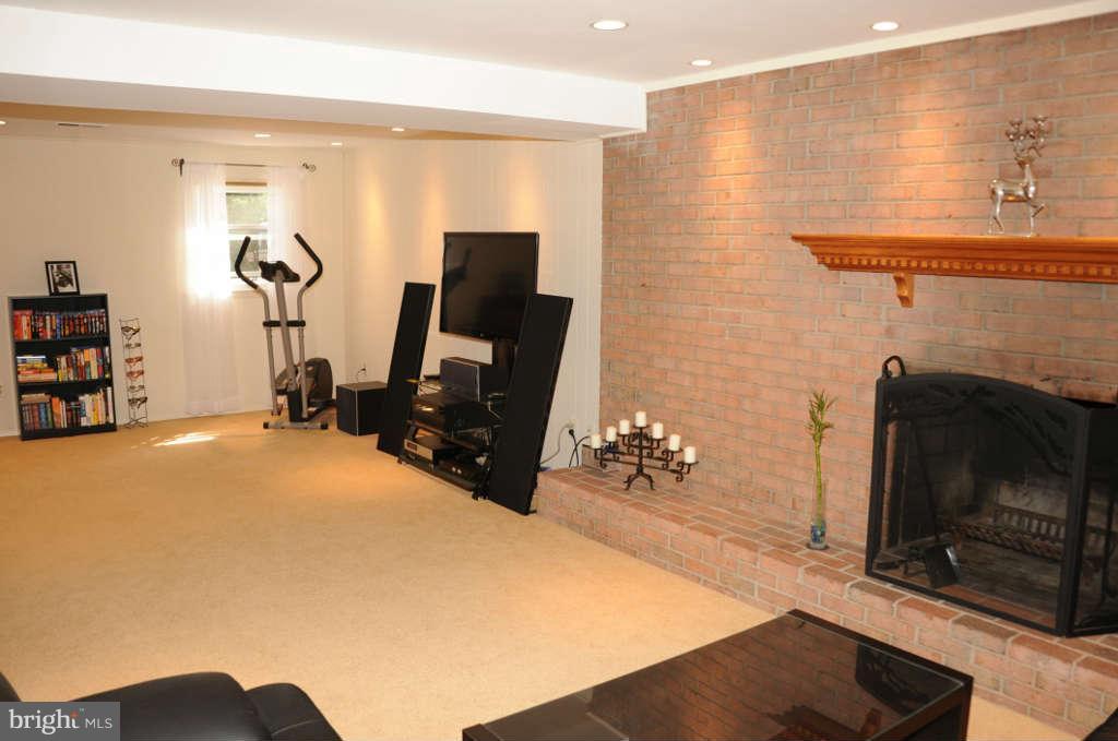 6915 Gillings Road Springfield, VA 22152 - Photo 26 of 30 Basement