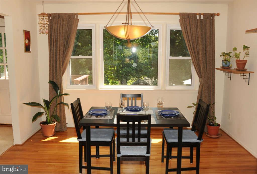 6915 Gillings Road Springfield, VA 22152 - Photo 6 of 30 Dining Room