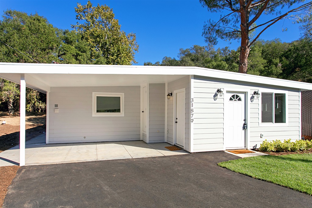 31879 Ritson Road Escondido, CA 92026 - Photo 3 of 21 Gallery Image 3