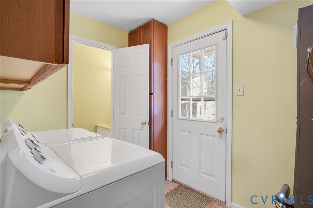 8994 Becton Road Glen Allen, VA 23060 - Photo 15 of 29 Laundry room with washer and dryer. The W/D conve