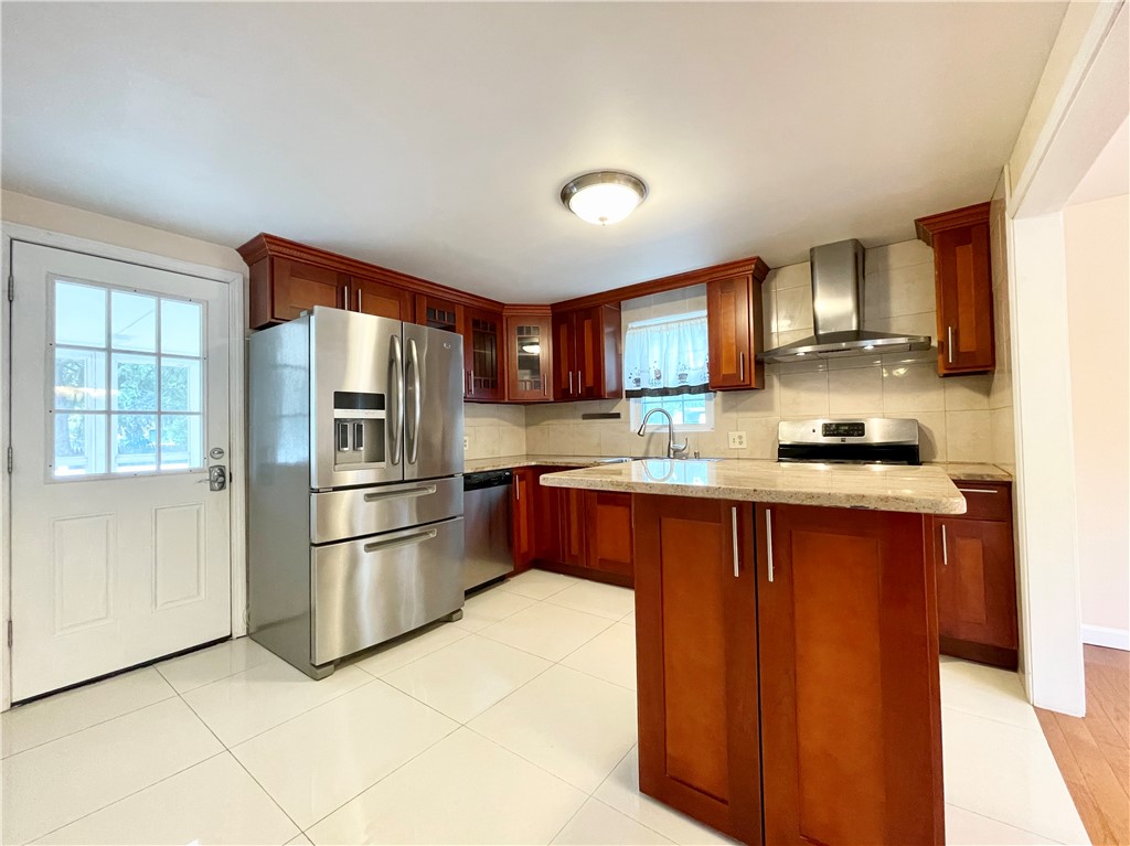 4 Grasslands Road East Greenwich, RI 02818 - Photo 6 of 50 Gallery Image 6