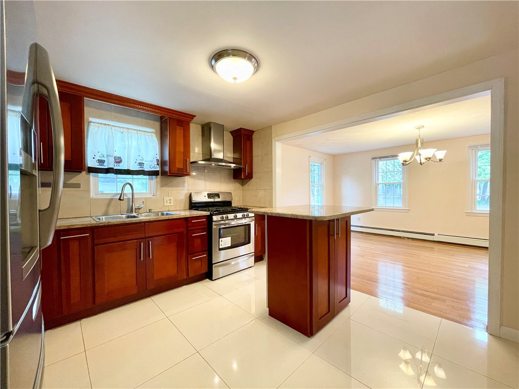 4 Grasslands Road East Greenwich, RI 02818 - Photo 8 of 50 Gallery Image 8