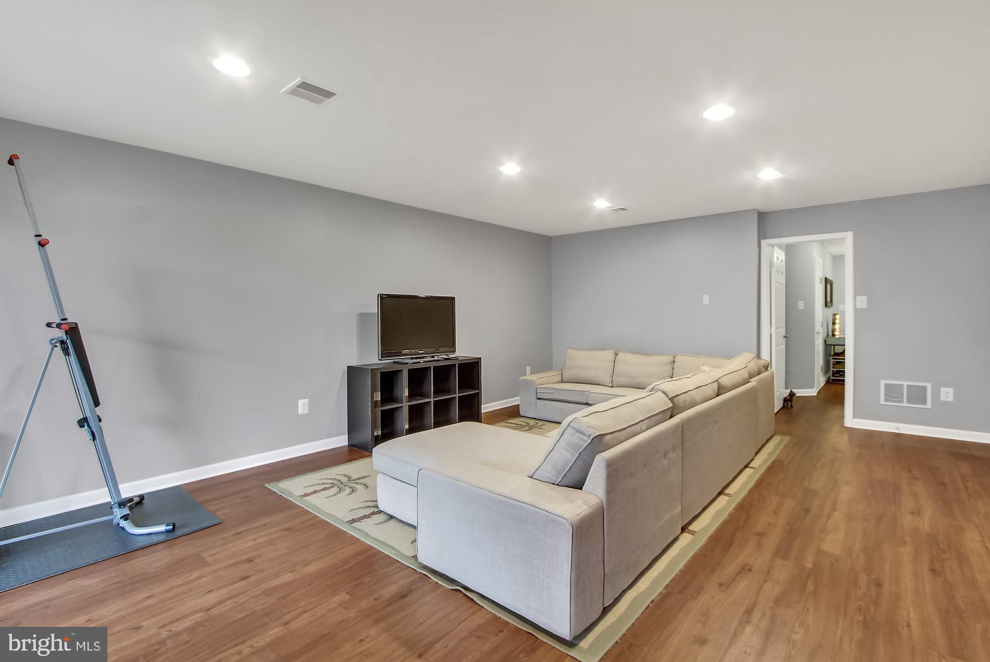 257 Country Ridge Drive Red Lion, PA 17356 - Photo 4 of 28 Gallery Image 4