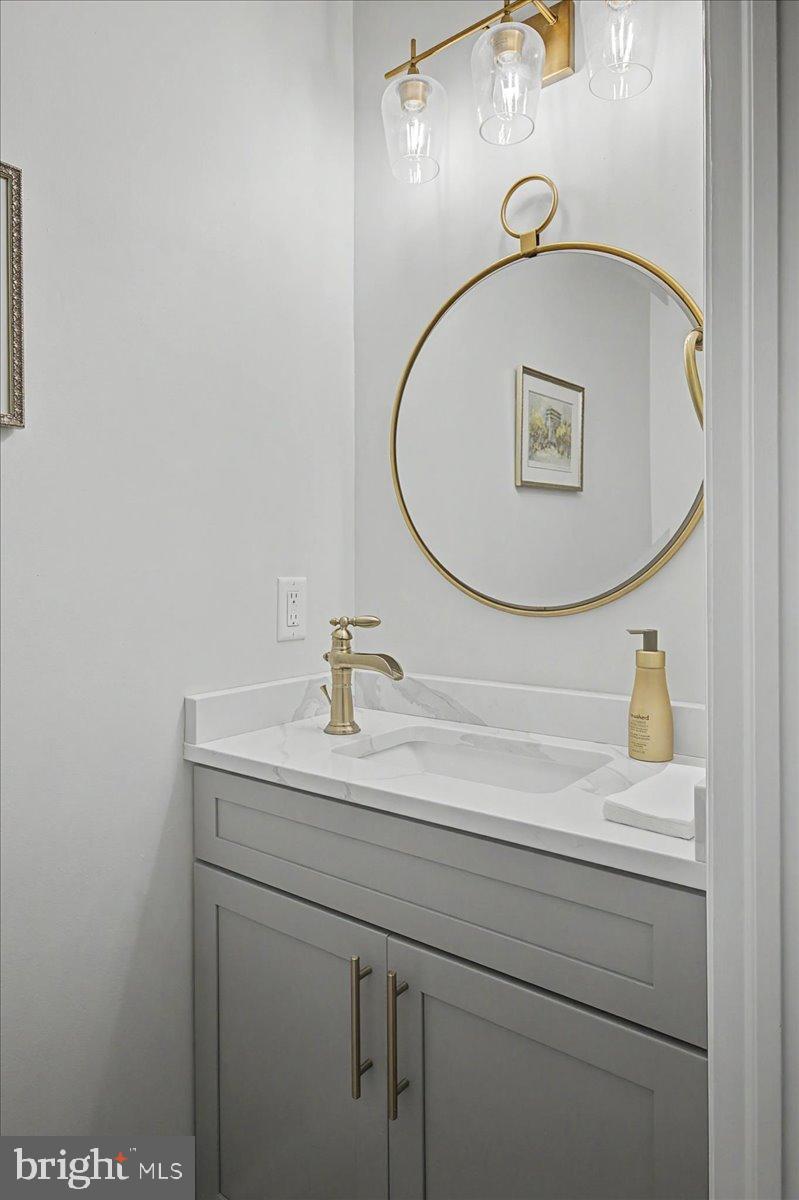 6 Briar Road Wilmington, DE 19803 - Photo 14 of 29 Updated half bath on main level