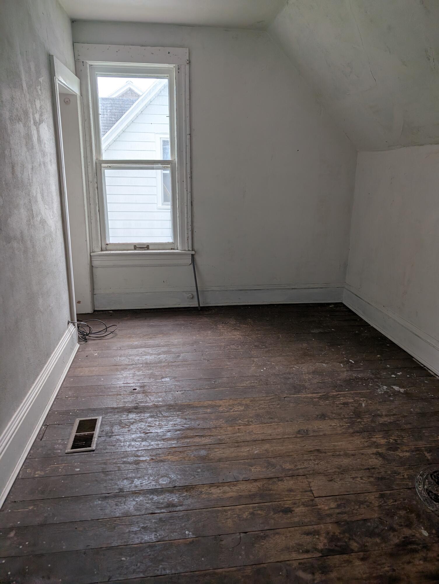 1608 2nd Street Jackson, MI 49203 - Photo 16 of 22 bedroom 1