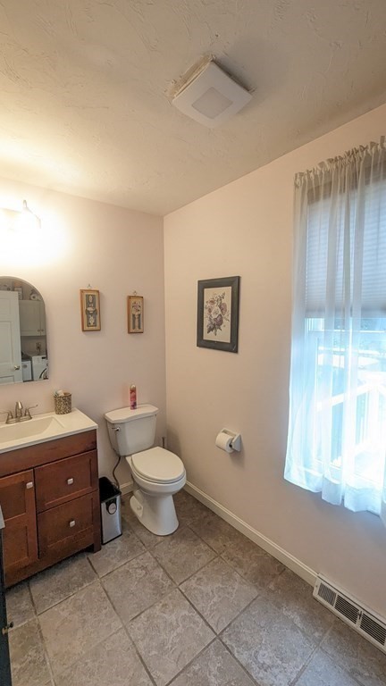 10 Van Gemert Drive Mansfield, MA 02048 - Photo 13 of 33