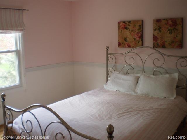 1364 Chestnut Lane Rochester, MI 48309 - Photo 25 of 37 Bedroom