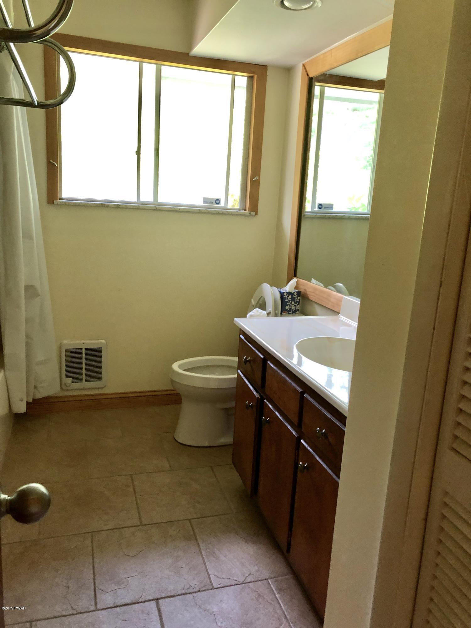 191 Rt 590 Greeley, PA 18425 - Photo 18 of 32