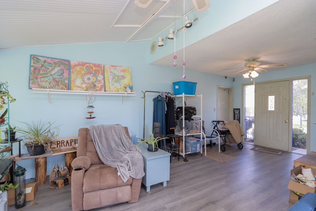 49 Fitzgerald Road Springfield, MA 01104 - Photo 35 of 41