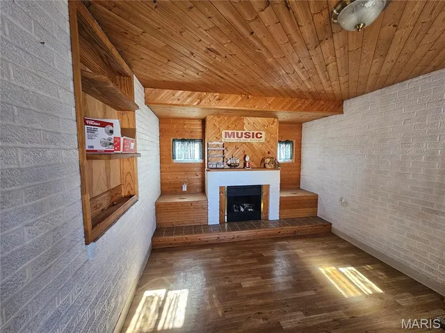 $162,000 | 1300 Tower Street, Evansville, IL 62242