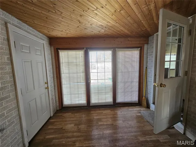 $162,000 | 1300 Tower Street, Evansville, IL 62242