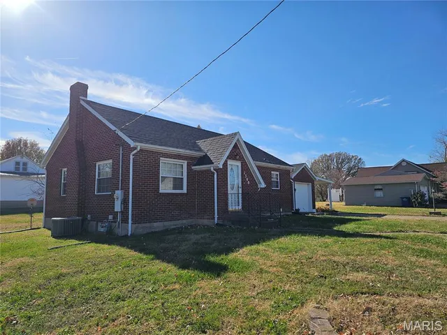 $162,000 | 1300 Tower Street, Evansville, IL 62242