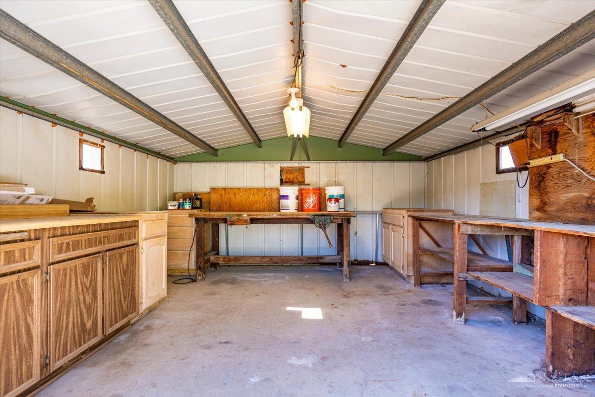 205 Spruce Street Tehachapi, CA 93561 - Photo 26 of 28 Gallery Image 26