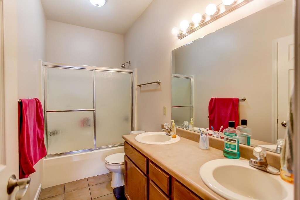 227 Riley Place Fort Wayne, IN 46825 - Photo 14 of 24 Gallery Image 14