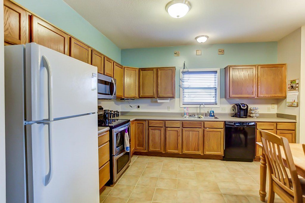 227 Riley Place Fort Wayne, IN 46825 - Photo 8 of 24 Gallery Image 8