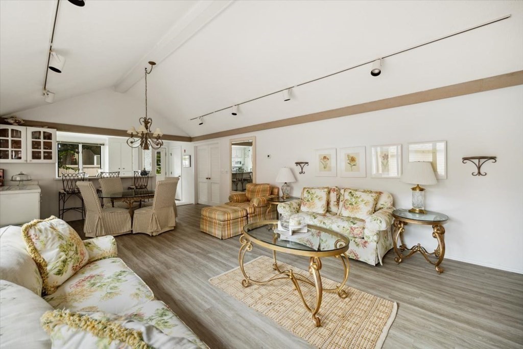 39 Brassie Way Mashpee, MA 02649 - Photo 16 of 40