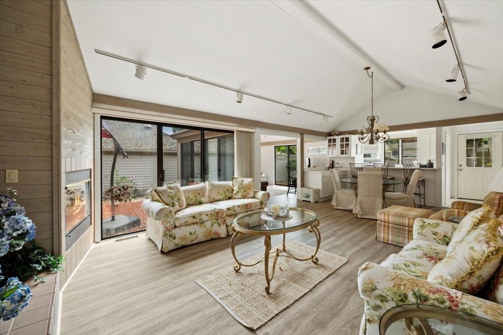 39 Brassie Way Mashpee, MA 02649 - Photo 18 of 40