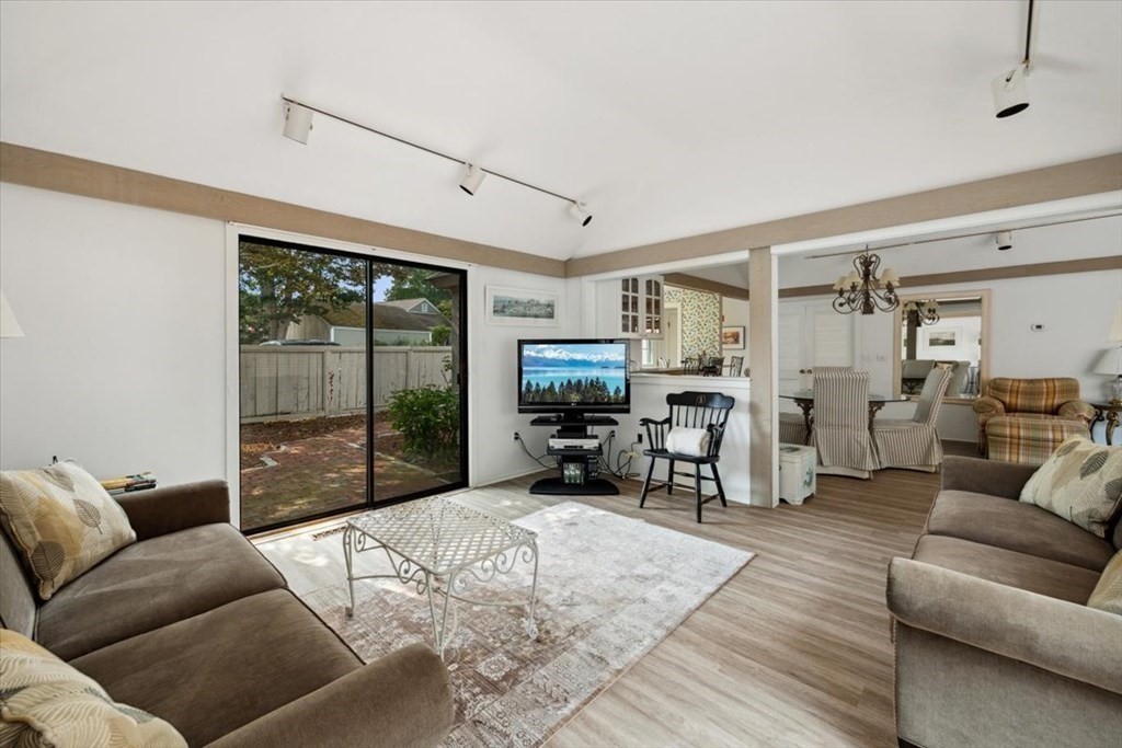 39 Brassie Way Mashpee, MA 02649 - Photo 20 of 40