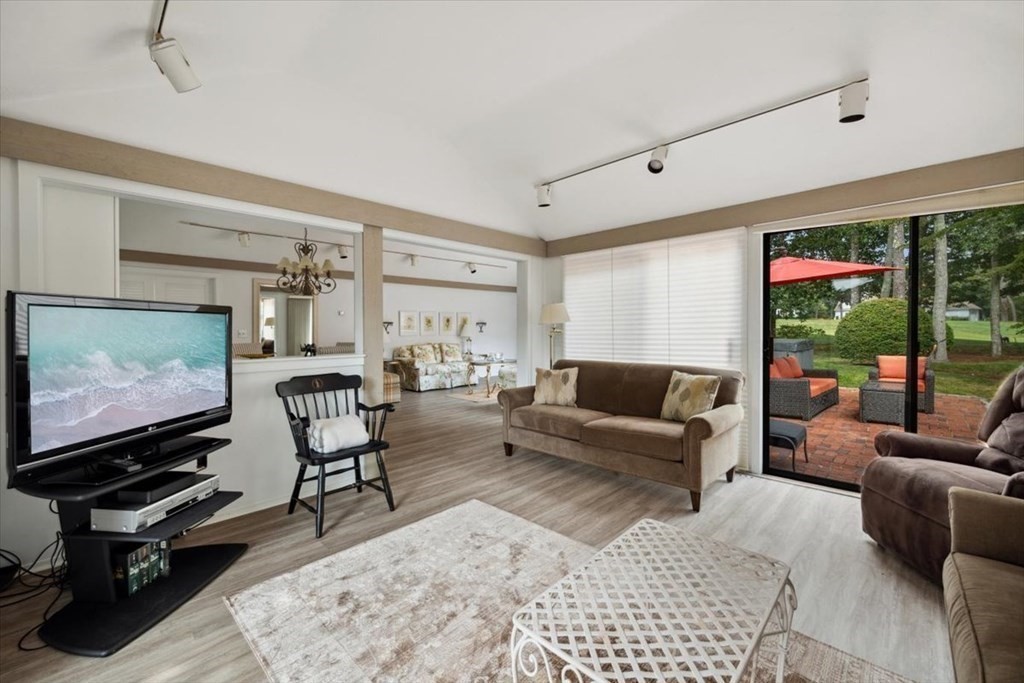 39 Brassie Way Mashpee, MA 02649 - Photo 22 of 40