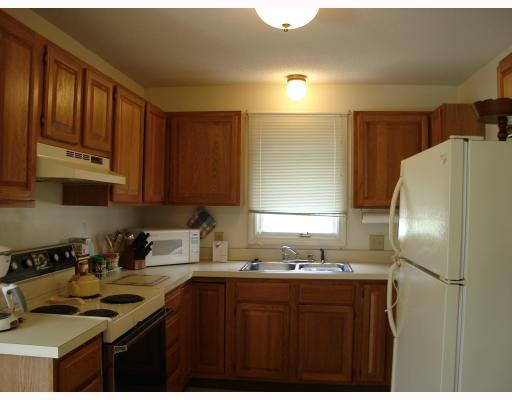 70A Quannacut Road, Unit D3 Westerly, RI 02891 - Photo 6 of 11 Kitchen.