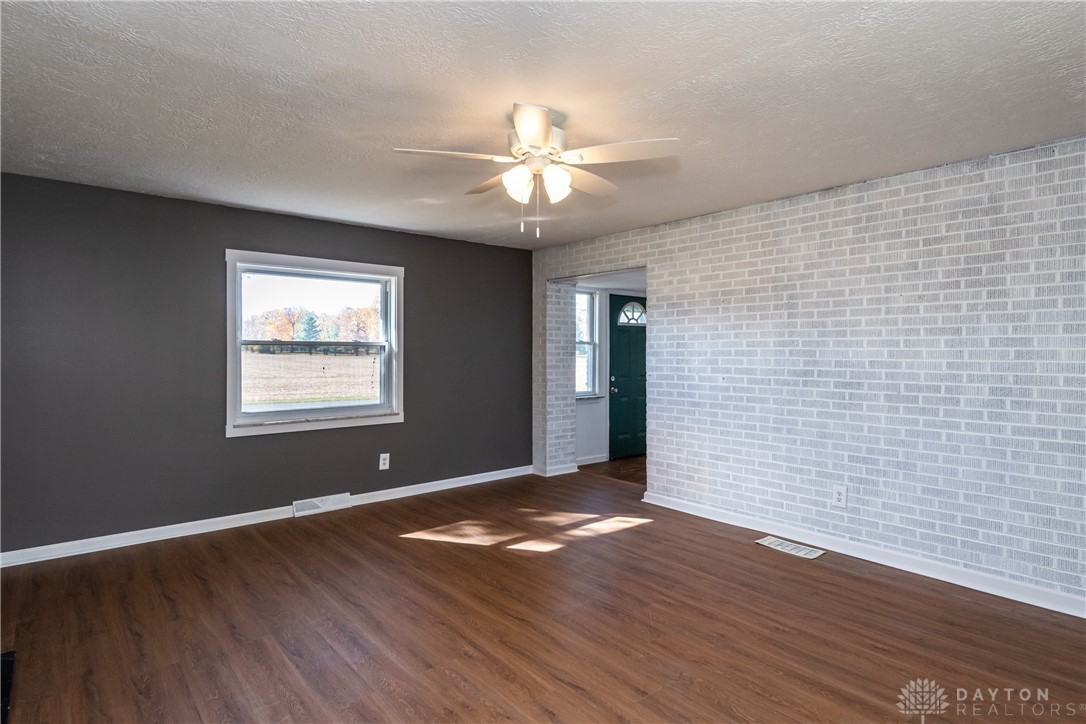 3756 East Pitchin Road Springfield, OH 45502 - Photo 8 of 51