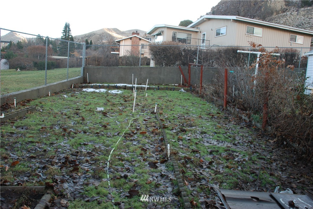 1323 Red Apple Road Wenatchee, WA 98801 - Photo 14 of 16 Gallery Image 14