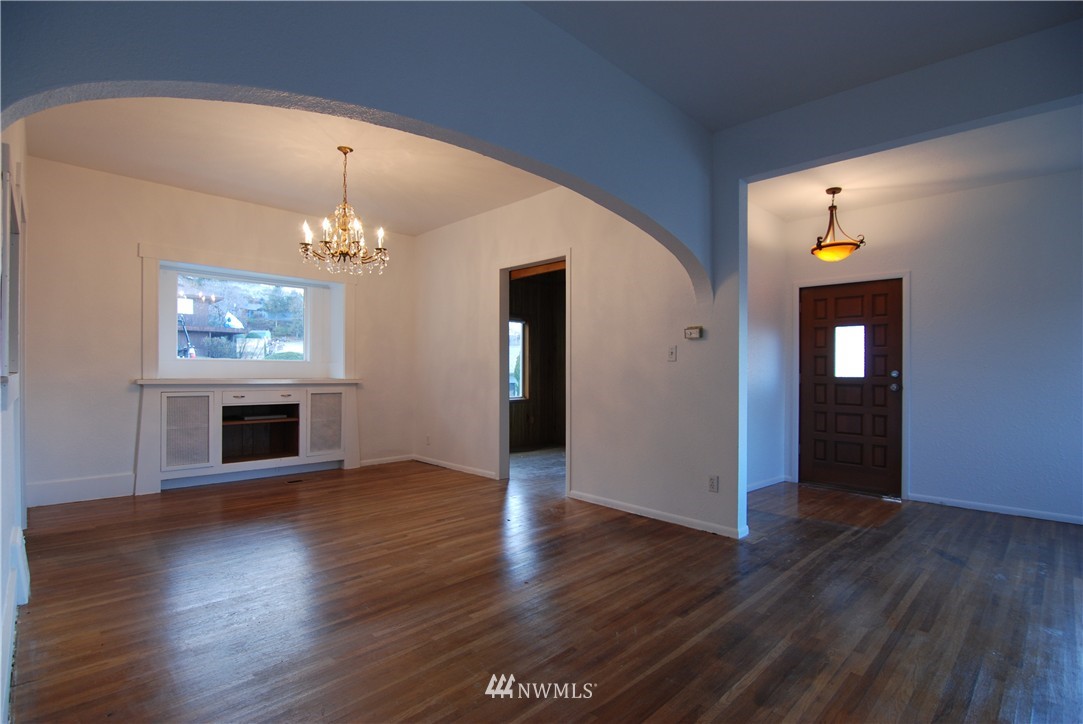 1323 Red Apple Road Wenatchee, WA 98801 - Photo 9 of 16 Gallery Image 9