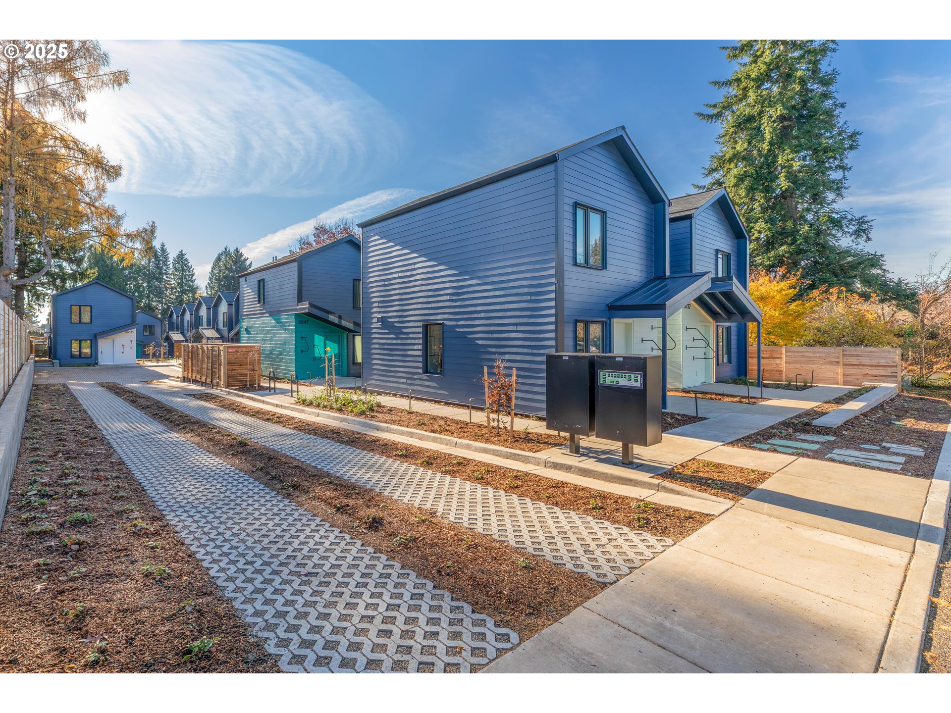 9947 Southeast Cottage Lane, Unit 3 Milwaukie, OR 97222 - Photo 29 of 38 a view of a house with a street
