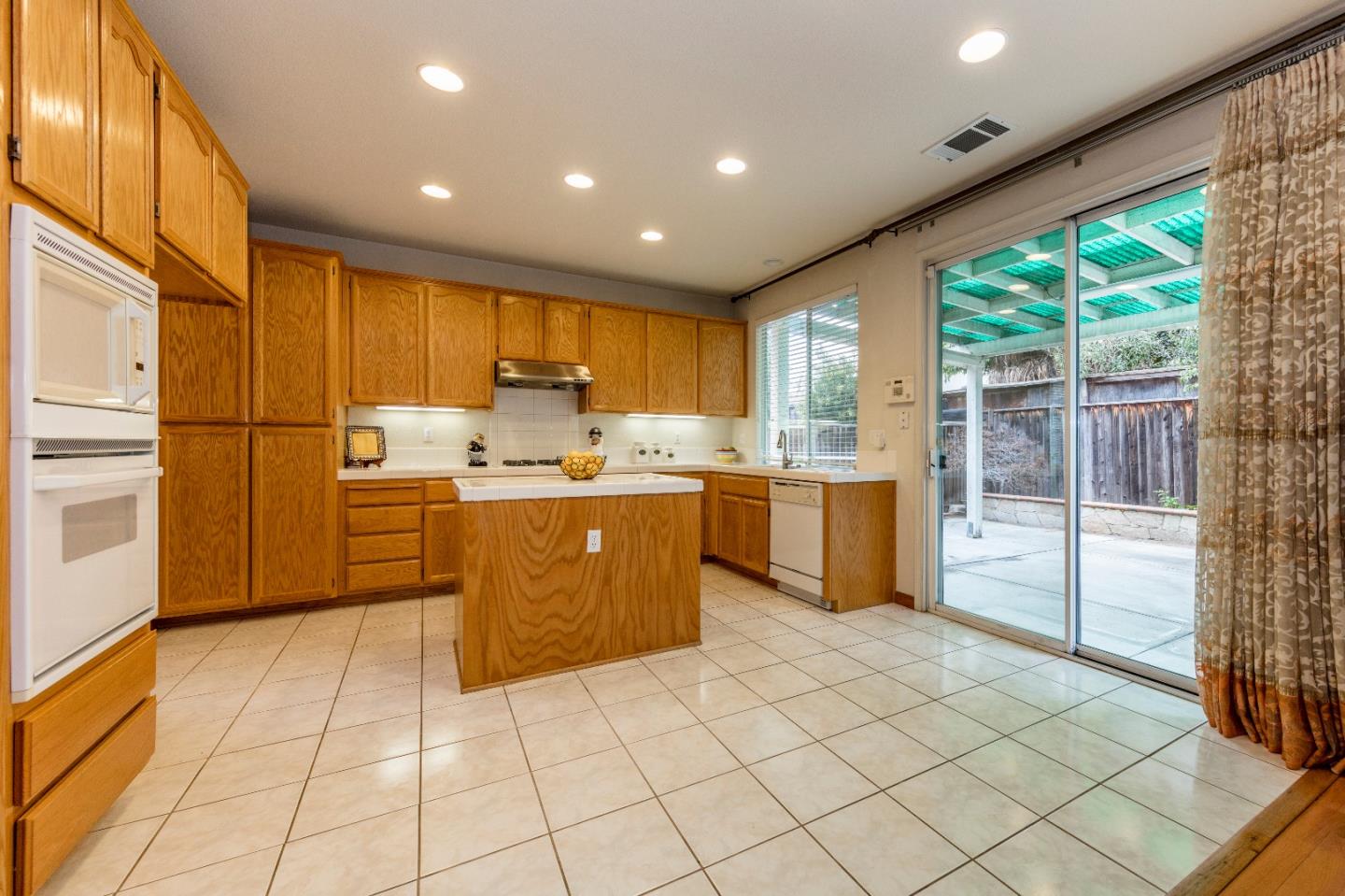 2235 Woodranch Road San Jose, CA 95131 - Photo 15 of 40