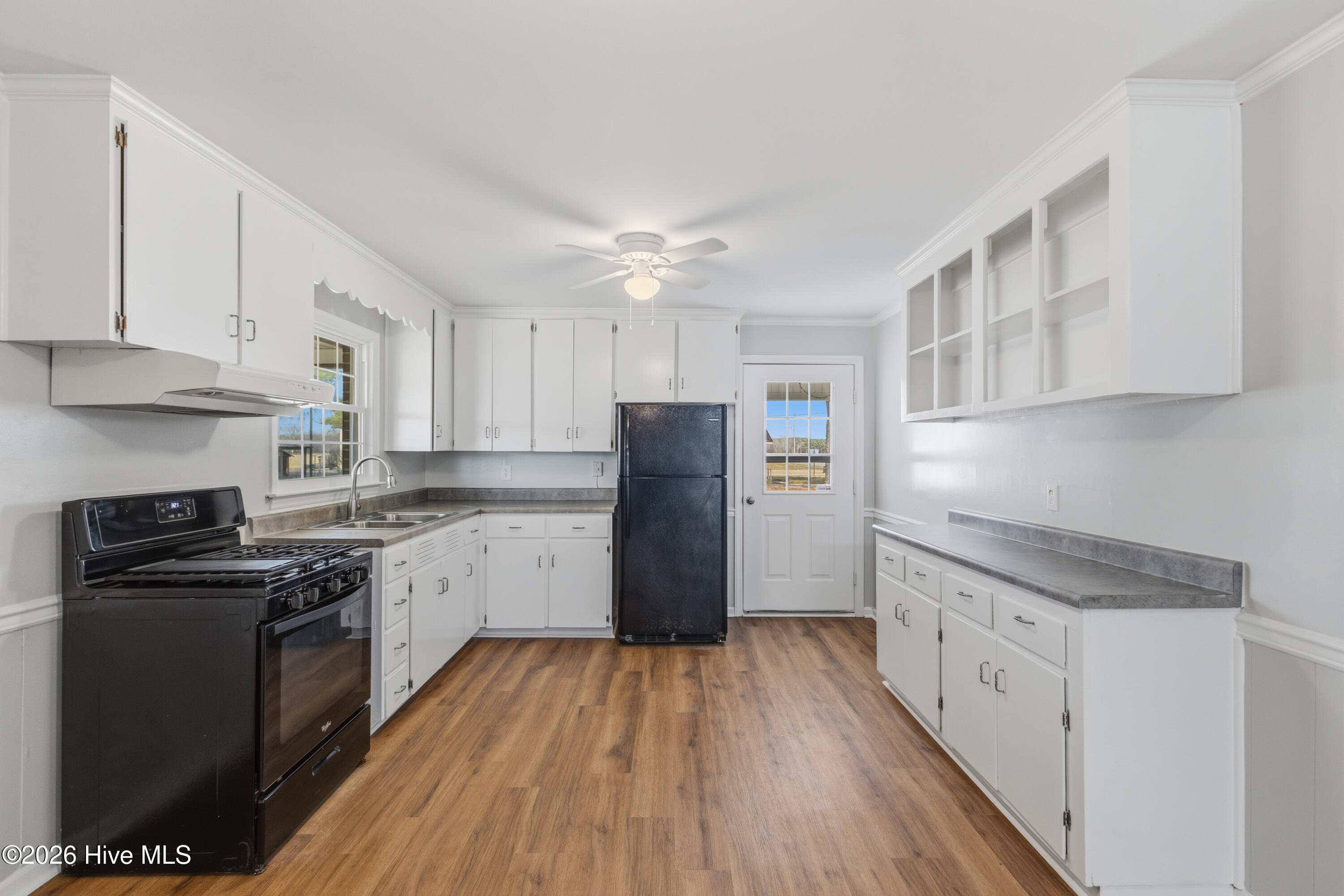2324 Highway 111 Pinetops, NC 27864 - Photo 6 of 29 2324 NC 111 pic kitchen 3