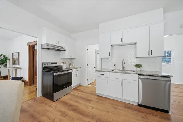 $549,900 | 253 Walnut Street, Manchester, NH 03104