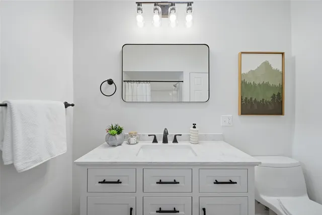 $549,900 | 253 Walnut Street, Manchester, NH 03104