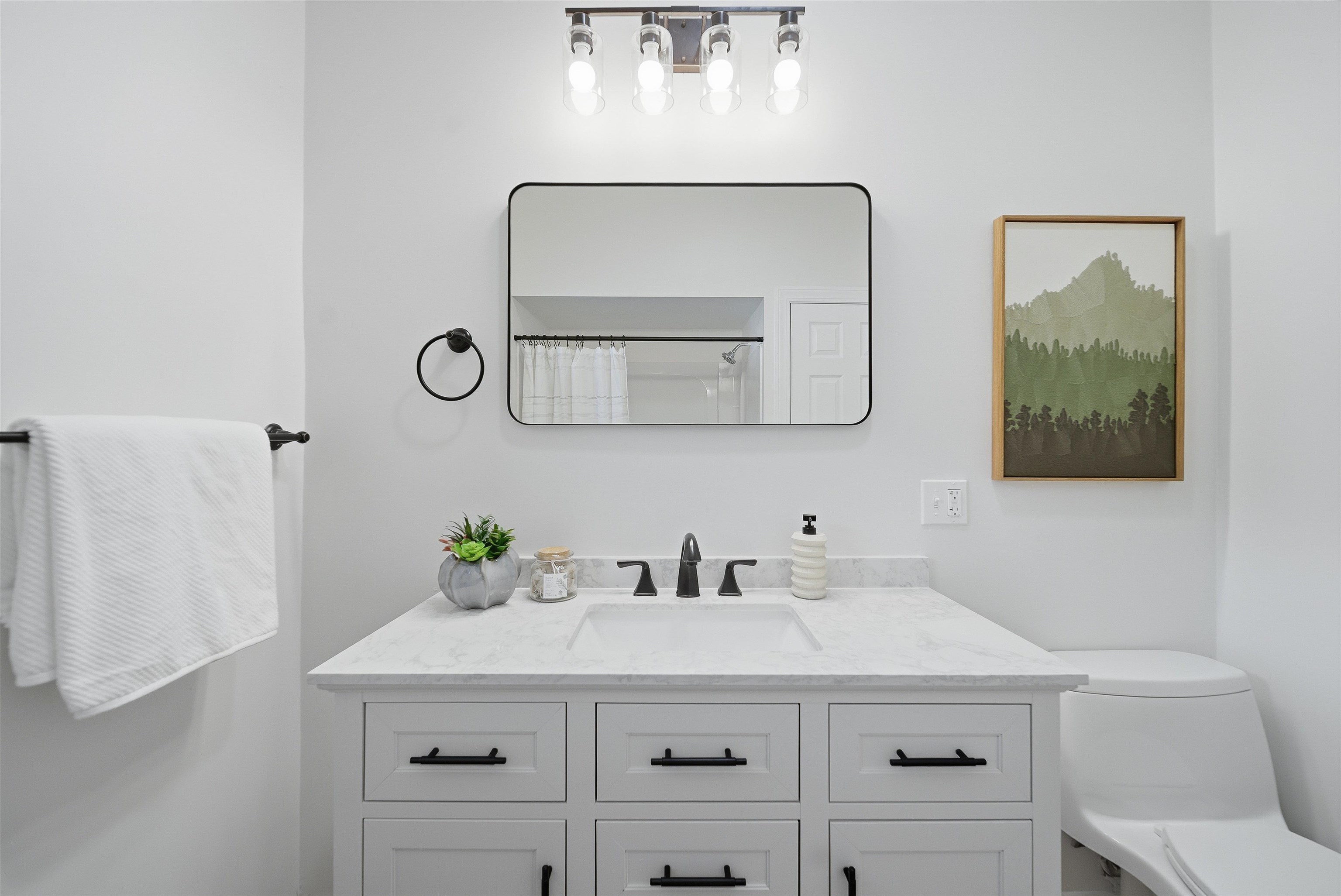 253 Walnut Street Manchester, NH 03104 - Photo 20 of 51