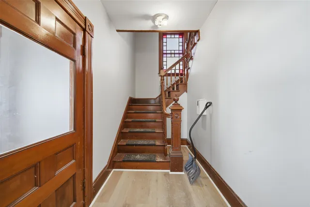 $549,900 | 253 Walnut Street, Manchester, NH 03104