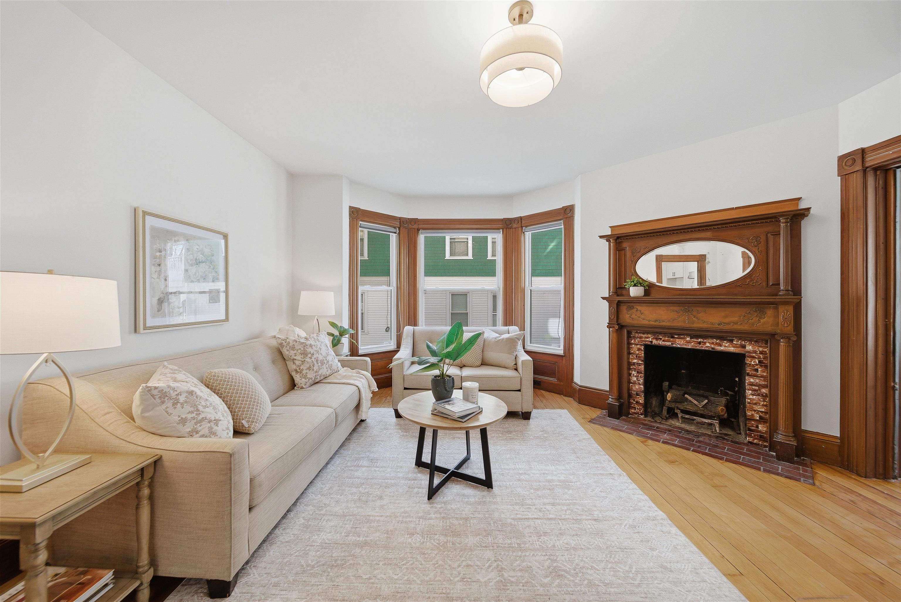 253 Walnut Street Manchester, NH 03104 - Photo 3 of 51