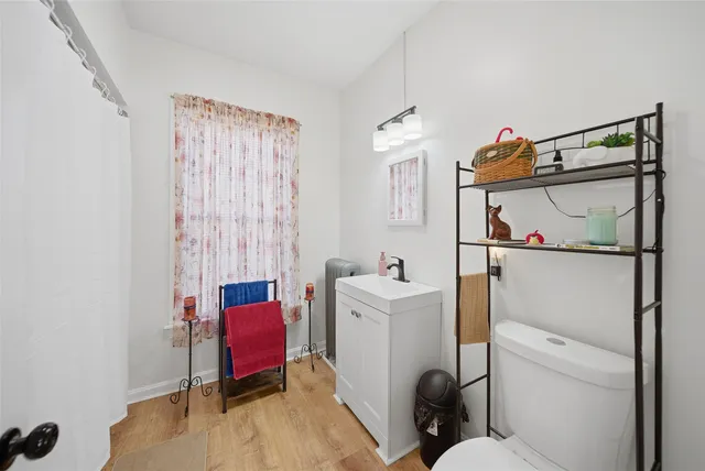 $549,900 | 253 Walnut Street, Manchester, NH 03104