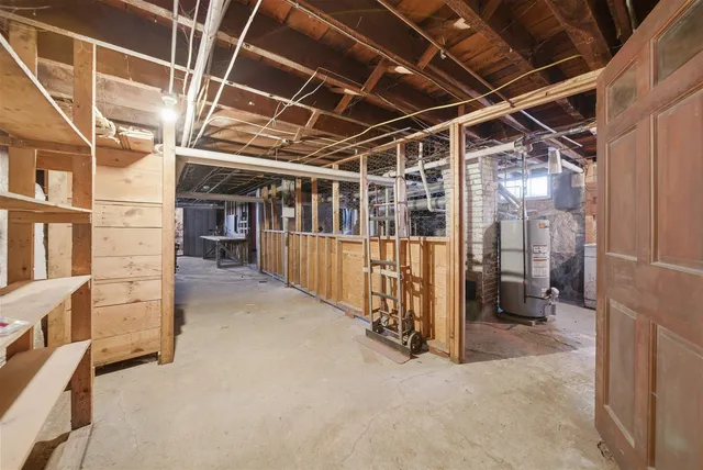 $549,900 | 253 Walnut Street, Manchester, NH 03104