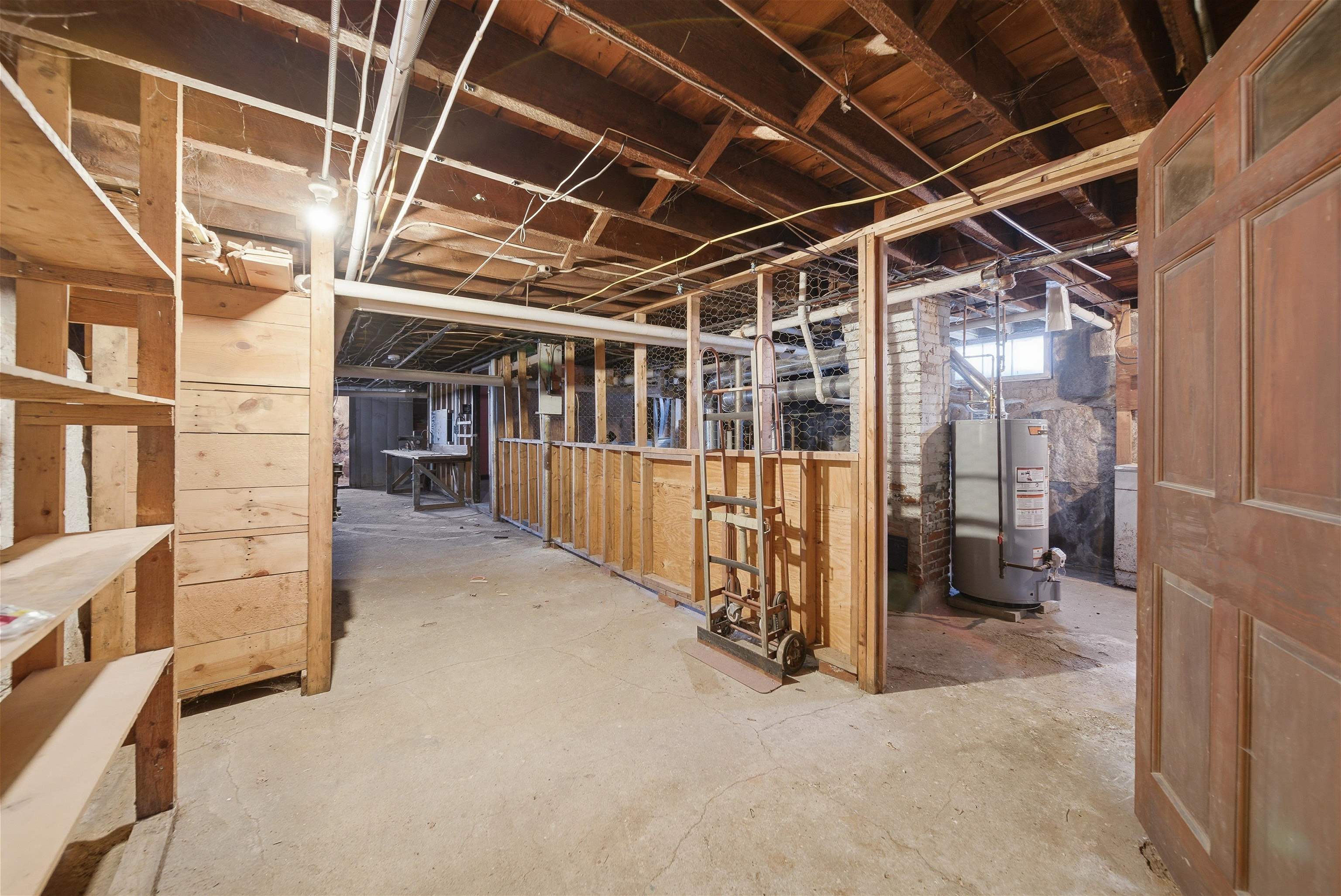 253 Walnut Street Manchester, NH 03104 - Photo 37 of 51