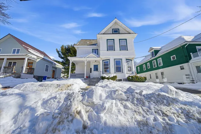 $549,900 | 253 Walnut Street, Manchester, NH 03104