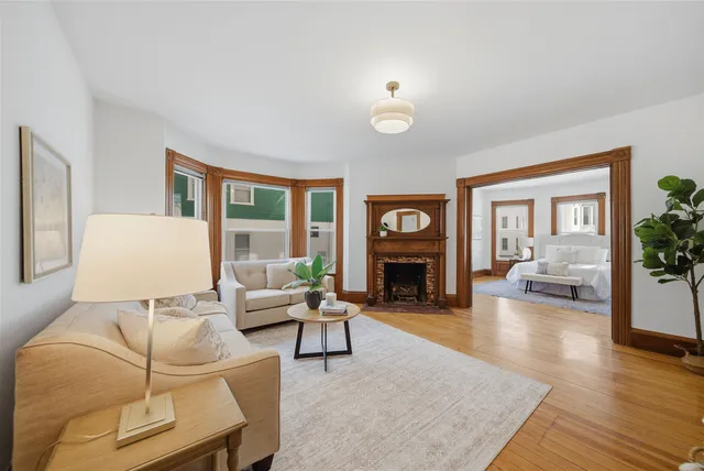 $549,900 | 253 Walnut Street, Manchester, NH 03104